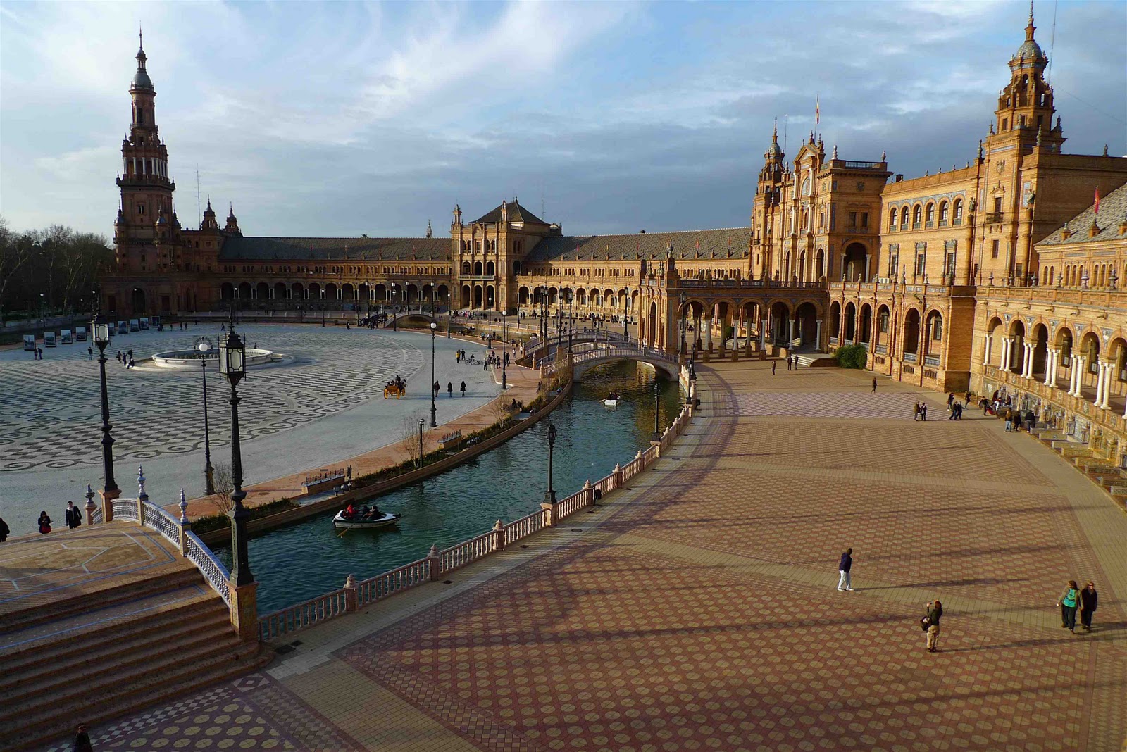 Площадь Испании в Севилье - Что посмотреть в Севилье