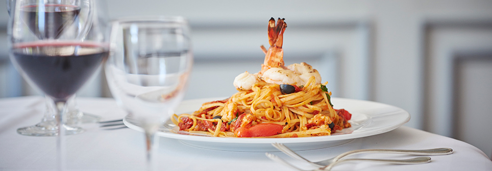 Традиционные блюда Рима - pasta-linguine-alla-veneziana-italian-cuisine