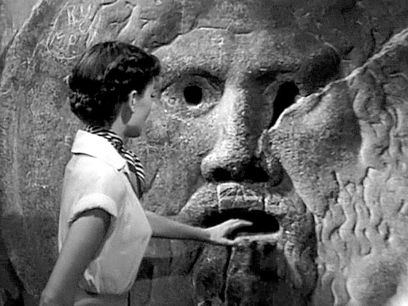 Уста Истины в Риме (Bocca della Verità) - Фильм Римские каникулы с Одри Хэпберн