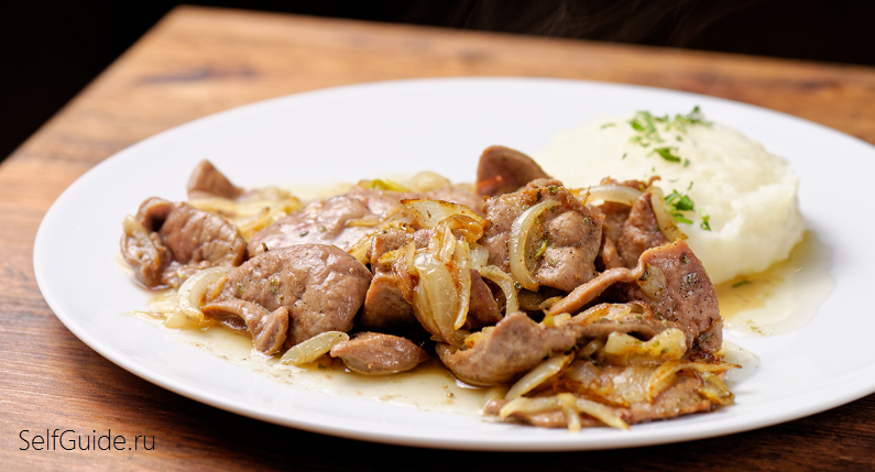 Venice cuisine Fegato alla veneziana