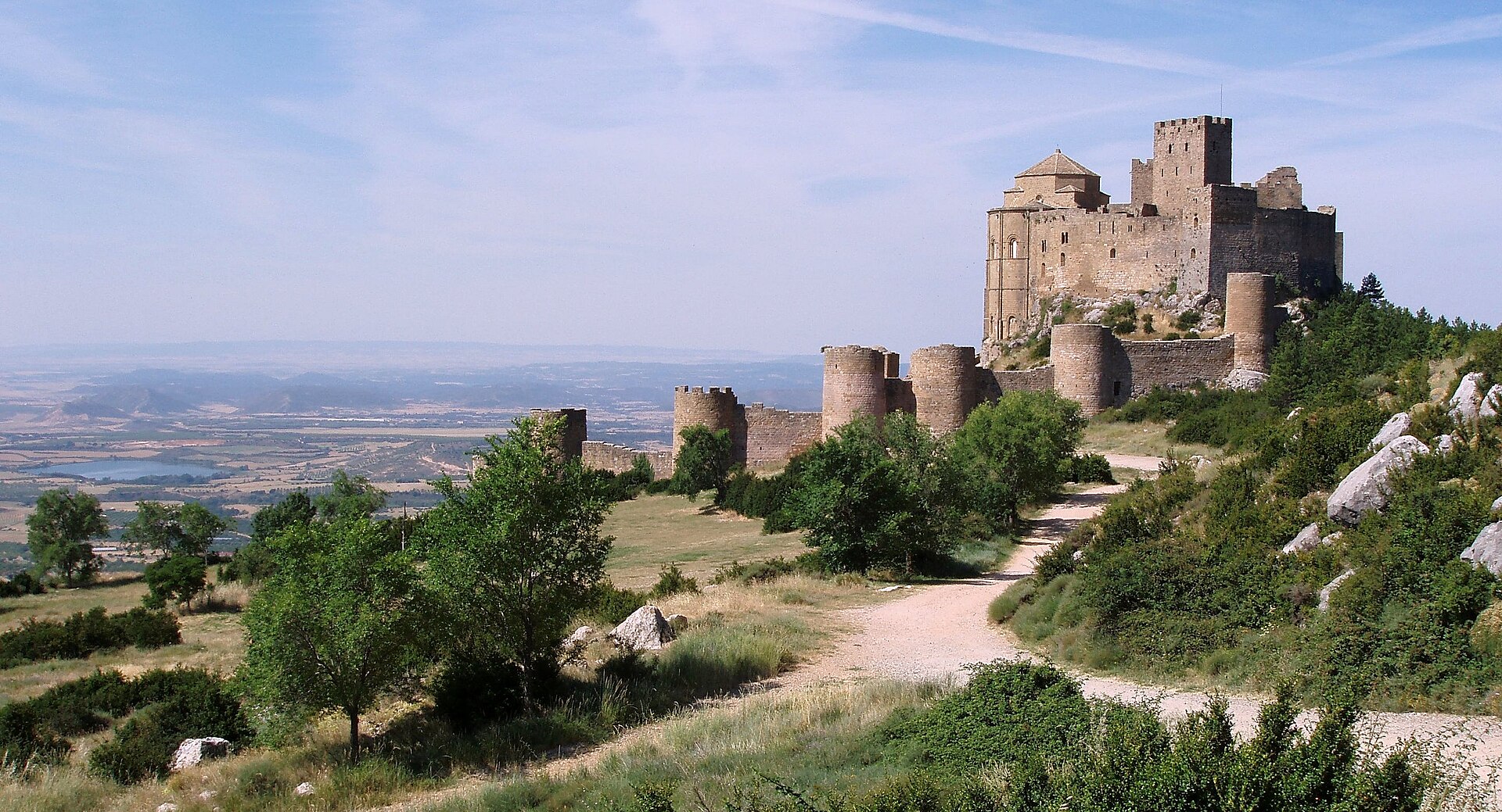 Сарагоса (Zaragoza), Испания - достопримечательности, путеводитель, туристический маршрут по городу, карта, транспорт -расписание. Что посмотреть в Сарагосе Zaragoza Spain travel guide free downloas main sights what to see how to get in map walking tour suggested itineraries tourist route aragon loarre castle around Zaragoza что посмотреть вокруг Сарагосы в Арагоне монастырь замок Лоарре окрестности Сарагосы путеводитель по Сарагосе скачать бесплатно