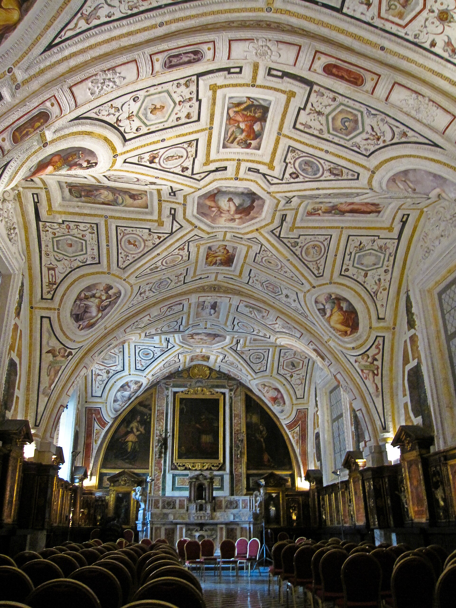 Церковь Сант-Анна дей Ломбарди (Chiesa di Sant’Anna dei Lombardi) , Неаполь - церкви Неаполя