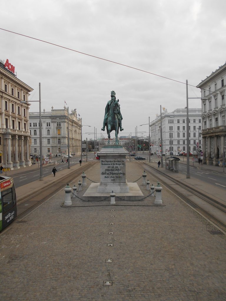 Schwarzenbergplatz