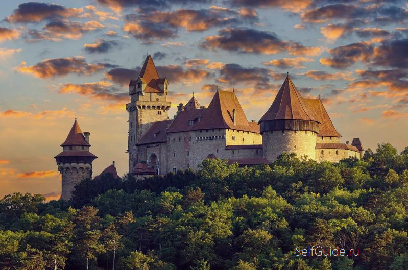 Burg Kreuzenstein